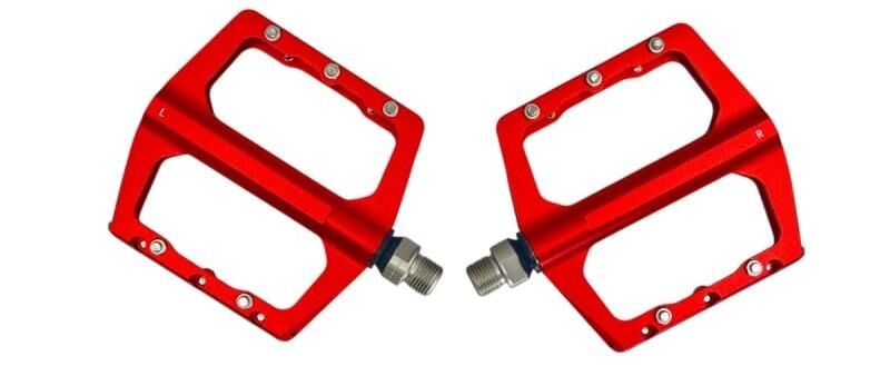 AYD 624 CR-MO Rulmanlı Çivili Platform Pedal Kırmızı